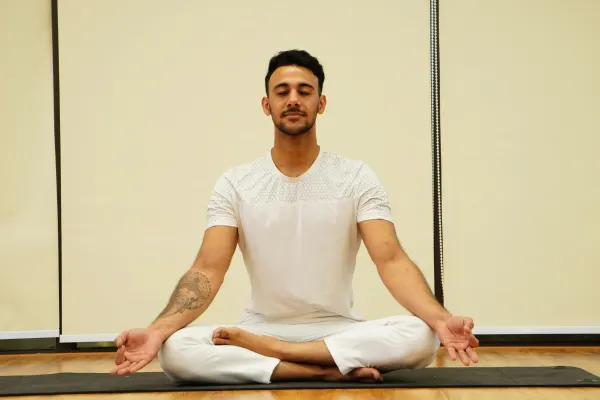 Can You Do Yoga on an Empty Stomach?